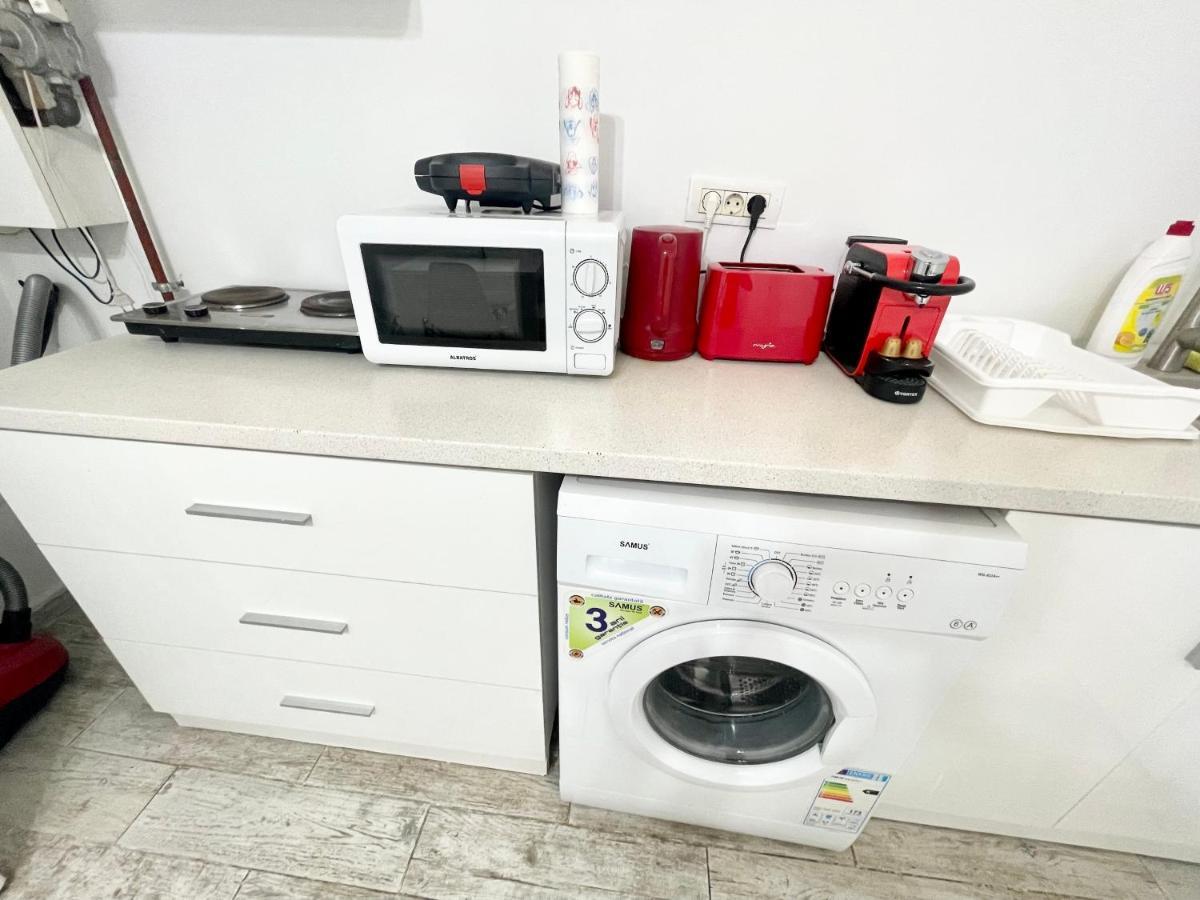 Temple 4 Apartment Bucureşti Ngoại thất bức ảnh